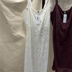 Elegant Lace negligee NWT in IVORY